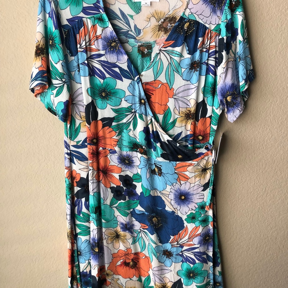 O’NEILL WRAP DRESS NEW WITH TAGS SIZE MEDIUM
